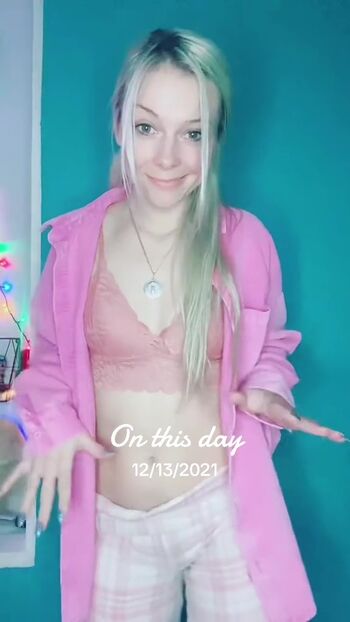 Full leaked Smileydani page private onlyfans photo