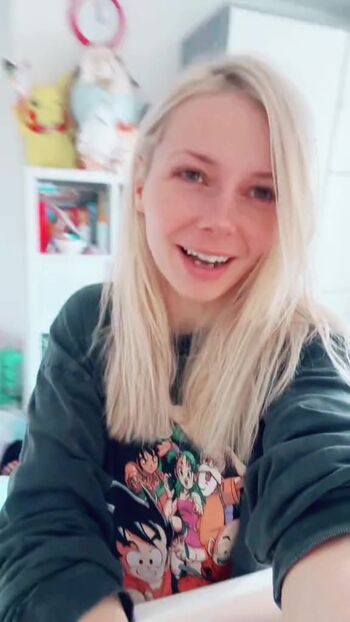 Full leaked Smileydani page private onlyfans photo