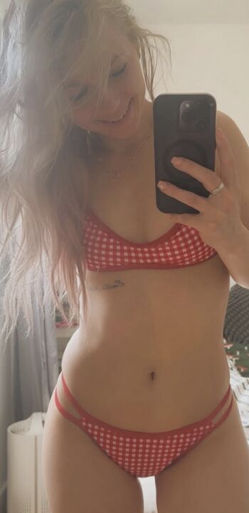 Full leaked Smileydani private onlyfans photo