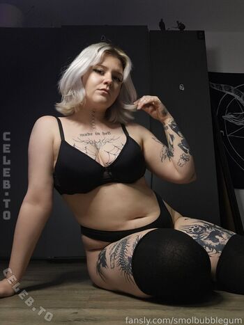 Full leaked Smolbubblegum page private onlyfans photo