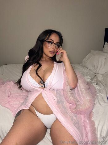 Full leaked Smoph private onlyfans photo