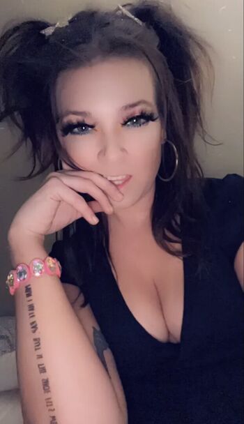 Full leaked Snackboxxbarbie private onlyfans photo