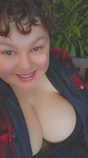 Full leaked Snaphappyadventurer private onlyfans photo