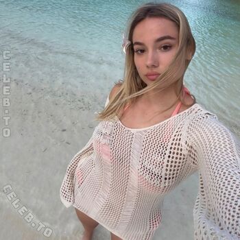 Full leaked Snipsska private onlyfans photo