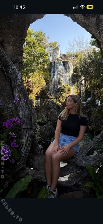 Full leaked Snipsska private onlyfans photo