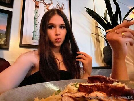 Full leaked Snowiislxt private onlyfans photo