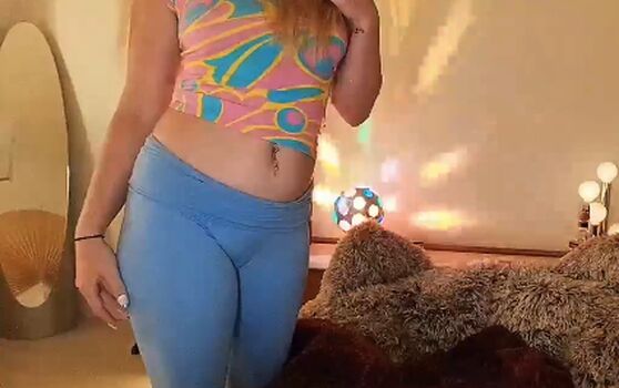 Full leaked Snowkitty private onlyfans photo