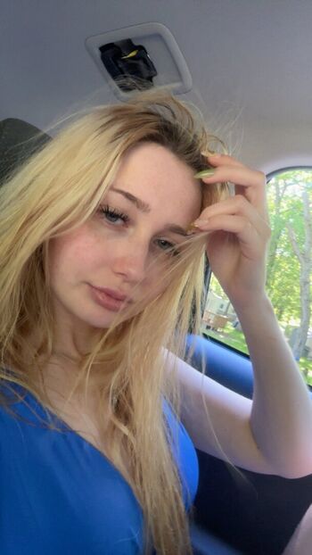 Full leaked Snuzu private onlyfans photo