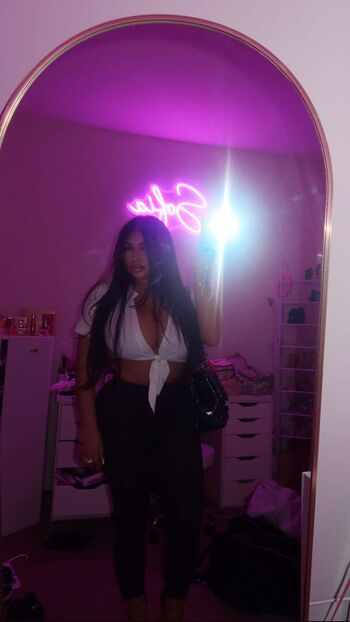 Full leaked Sofia deroian private onlyfans photo