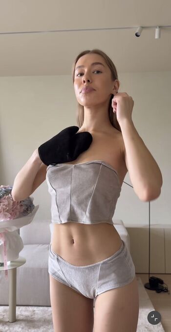 Full leaked Sofia holetts private onlyfans photo