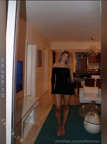 Full leaked Sofiatwinss private onlyfans photo