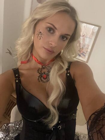 Full leaked Sofie mai private onlyfans photo