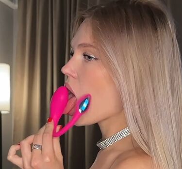 Full leaked Sofivolkova private onlyfans photo