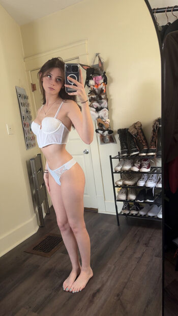 Full leaked Soggyalien private onlyfans photo