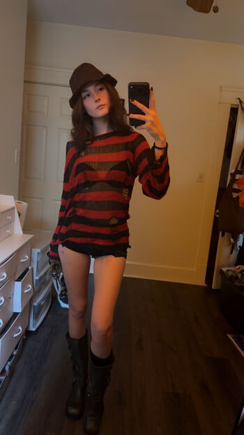 Full leaked Soggyalien private onlyfans photo