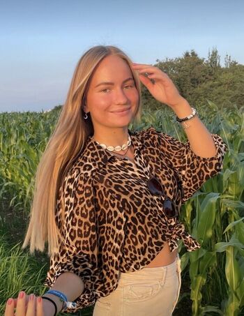 Full leaked Solunamalou private onlyfans photo