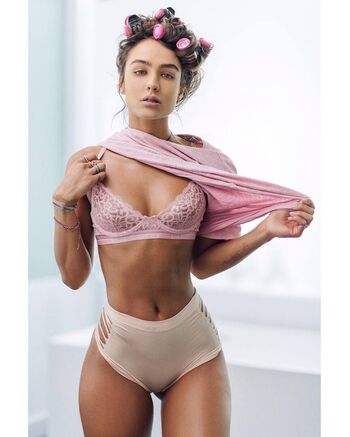 Full leaked Sommer ray private onlyfans photo