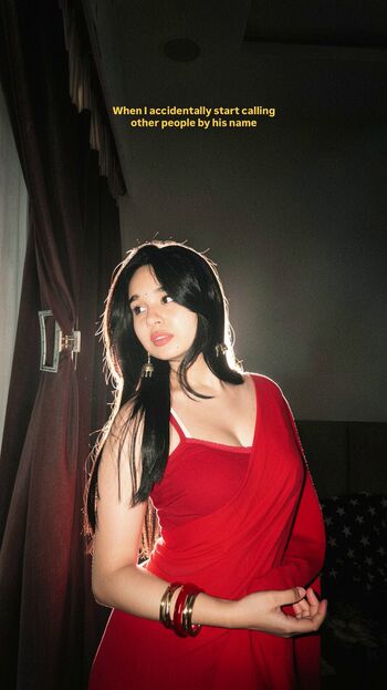 Full leaked Somya kodan page private onlyfans photo