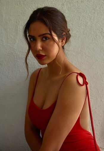 Full leaked Sonam bajwa private onlyfans photo