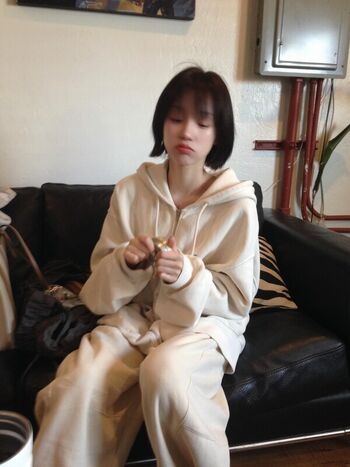 Full leaked Song yuqi private onlyfans photo