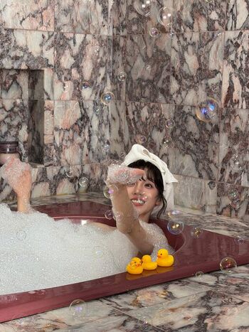Full leaked Song yuqi page private onlyfans photo