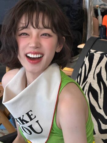 Full leaked Song yuqi page private onlyfans photo