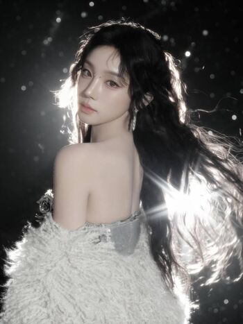 Song Yuqi