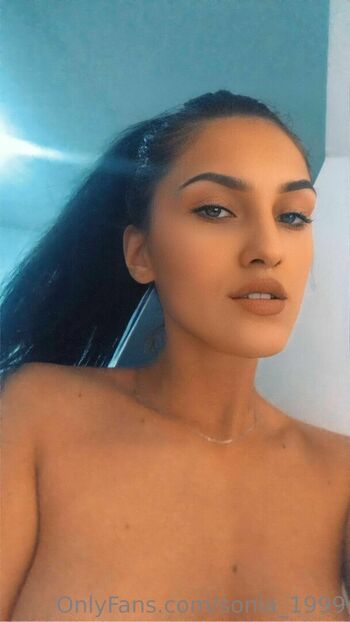 Full leaked Sonia private onlyfans photo