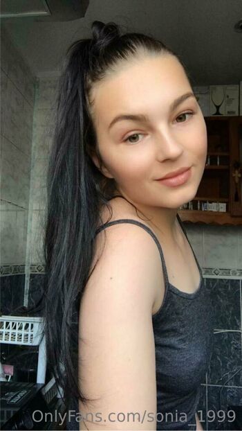 Full leaked Sonia private onlyfans photo