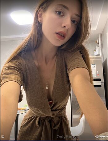 Full leaked Sonnyebelle private onlyfans photo