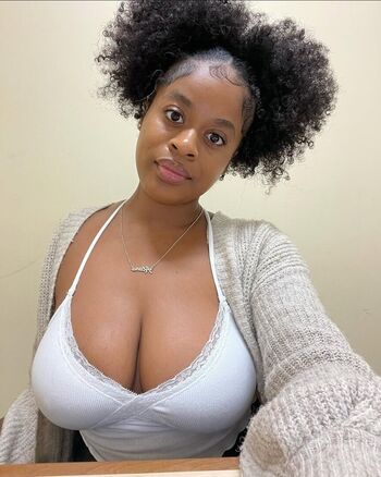 Full leaked Soo lanaa private onlyfans photo