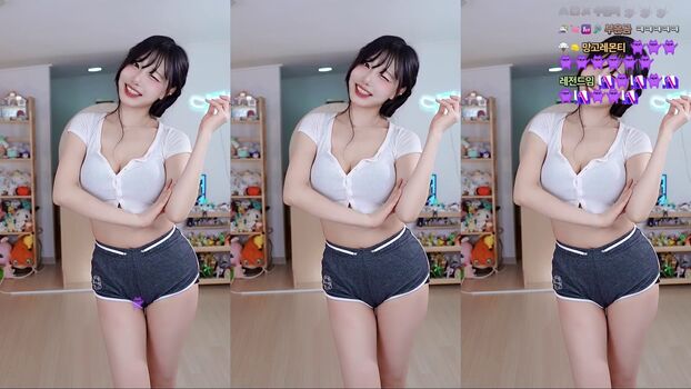 Full leaked Sooflower private onlyfans photo