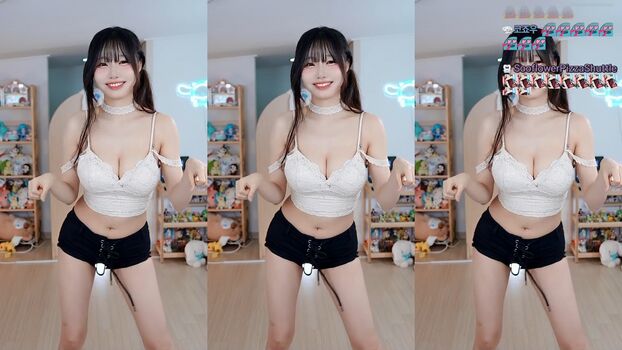 Full leaked Sooflower private onlyfans photo