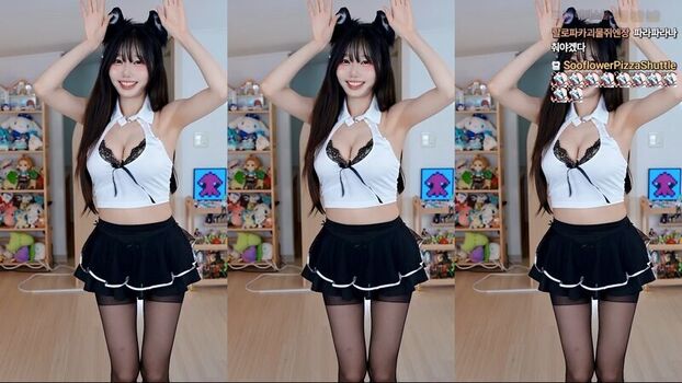 Full leaked Sooflower private onlyfans photo