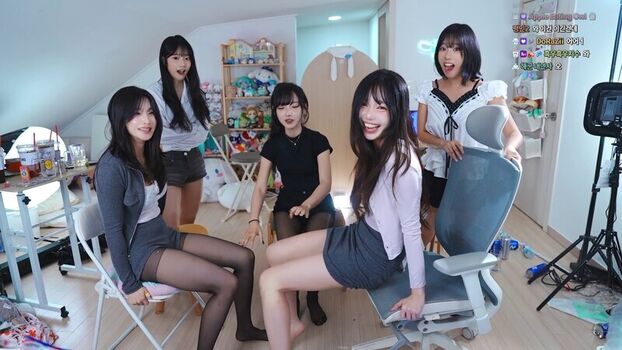 Full leaked Sooflower page private onlyfans photo