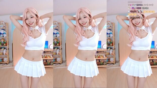 Full leaked Sooflower page private onlyfans photo