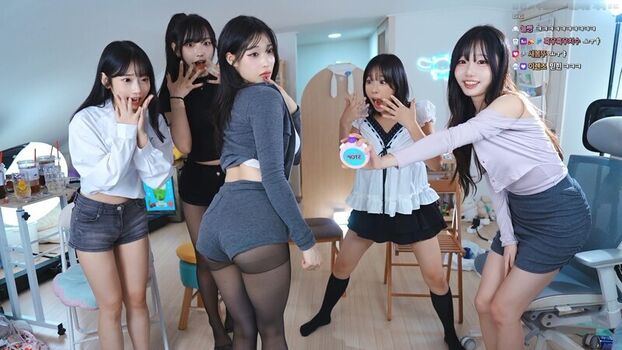 Full leaked Sooflower page private onlyfans photo