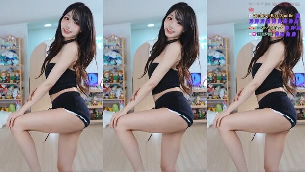 Full leaked Sooflower page private onlyfans photo