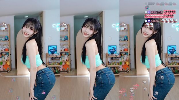 Full leaked Sooflower page private onlyfans photo