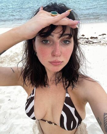 Full leaked Soph private onlyfans photo