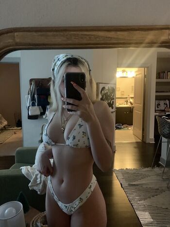 Full leaked Soph private onlyfans photo