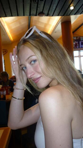 Full leaked Sophia diamond private onlyfans photo