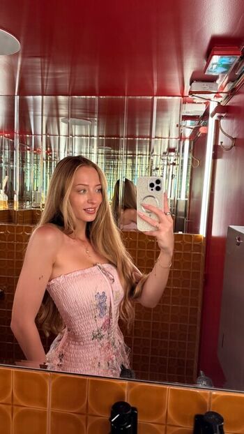 Full leaked Sophia diamond private onlyfans photo