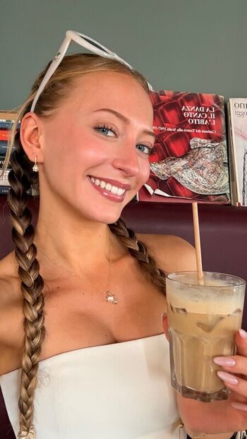 Full leaked Sophia diamond private onlyfans photo