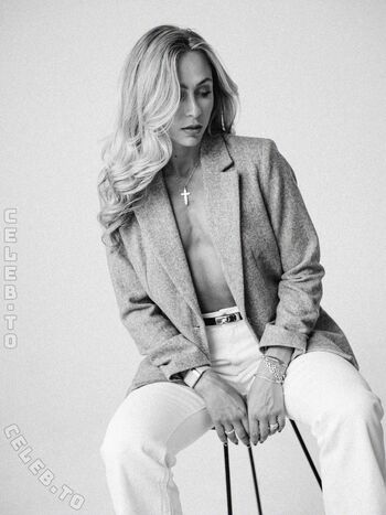 Full leaked Sophia flrsch private onlyfans photo