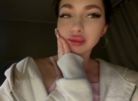 sophiaabelow