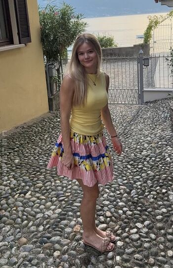 Full leaked Sophiakienzle private onlyfans photo