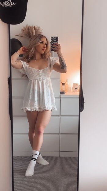 Full leaked Sophie burrell private onlyfans photo