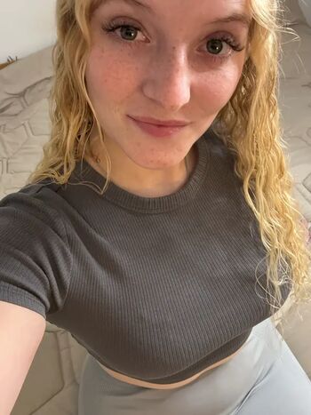 Full leaked Sophie cute private onlyfans photo