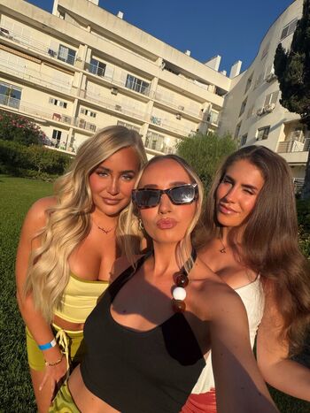 Full leaked Sophie day private onlyfans photo